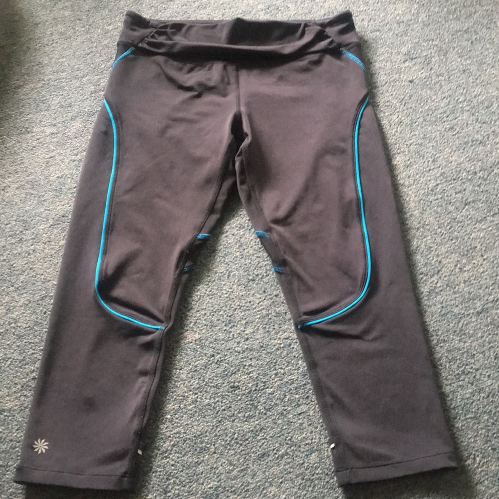 Athleta Workout Cropped Pants